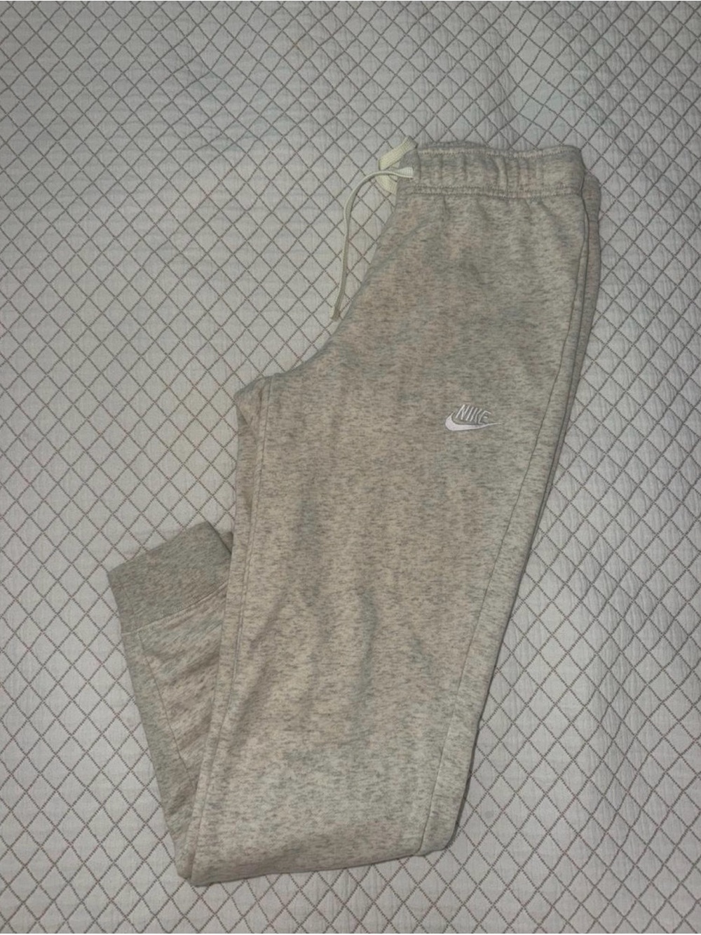 Nike Women’s Cream Jogger Sweatpants